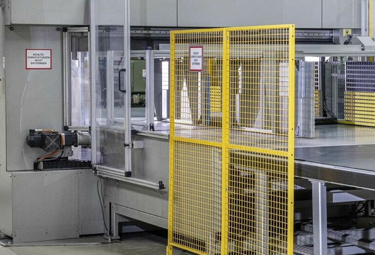 Konturschneidmaschine von Fecken-Kirfel im Einsatz
